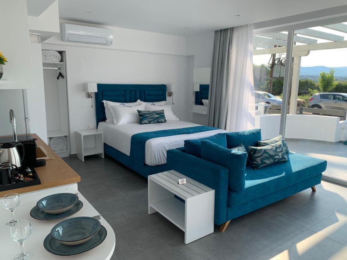 Ocean Blue Suites Ierissos Dış mekan fotoğraf